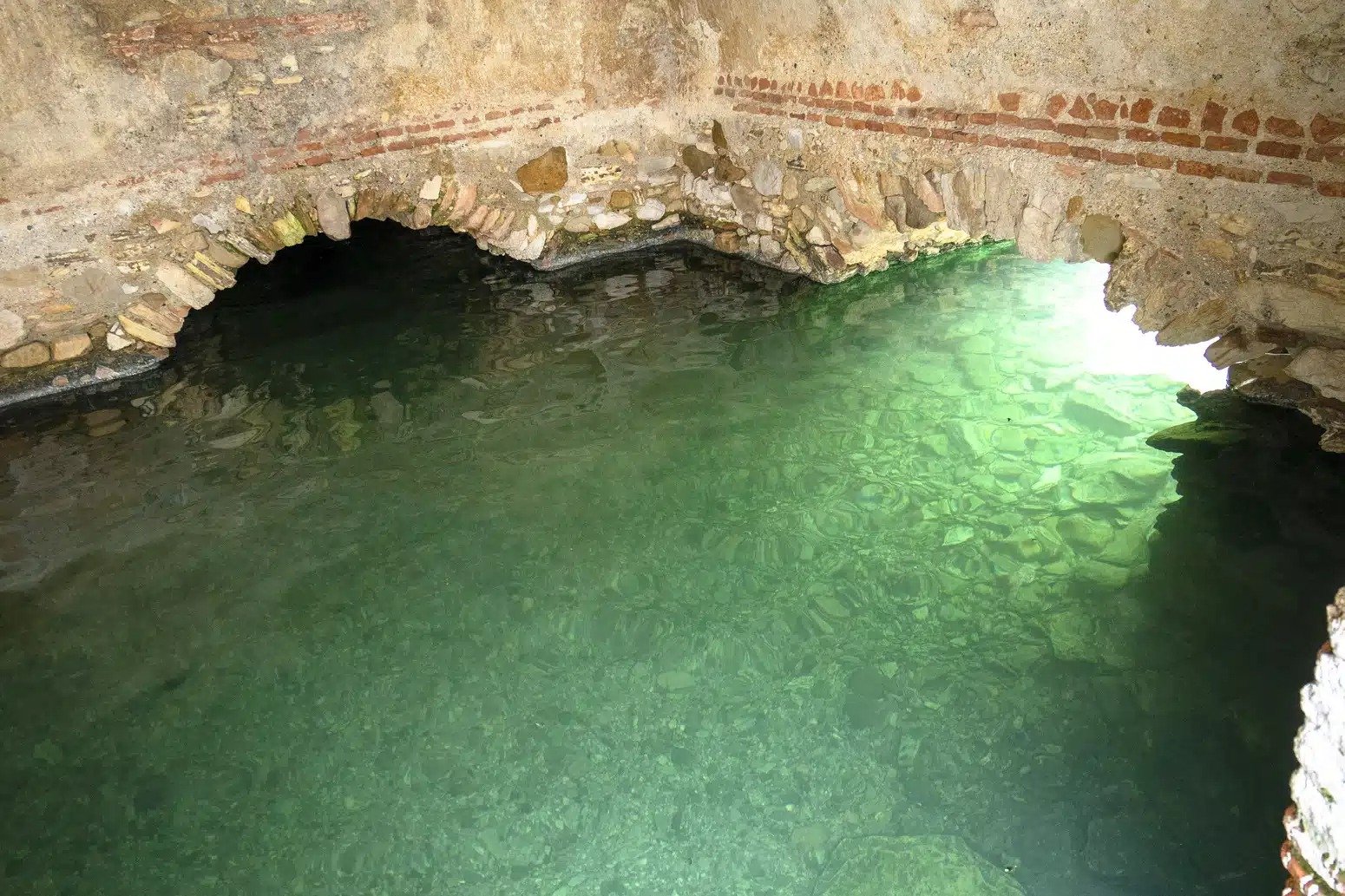 Baños de la Hedionda