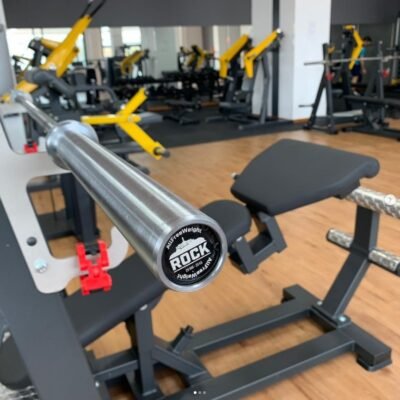 _ Sa ae | i
¥ ~s -s
° >. ? wo =
Sor J.
J ,
Xe i ~
, ~